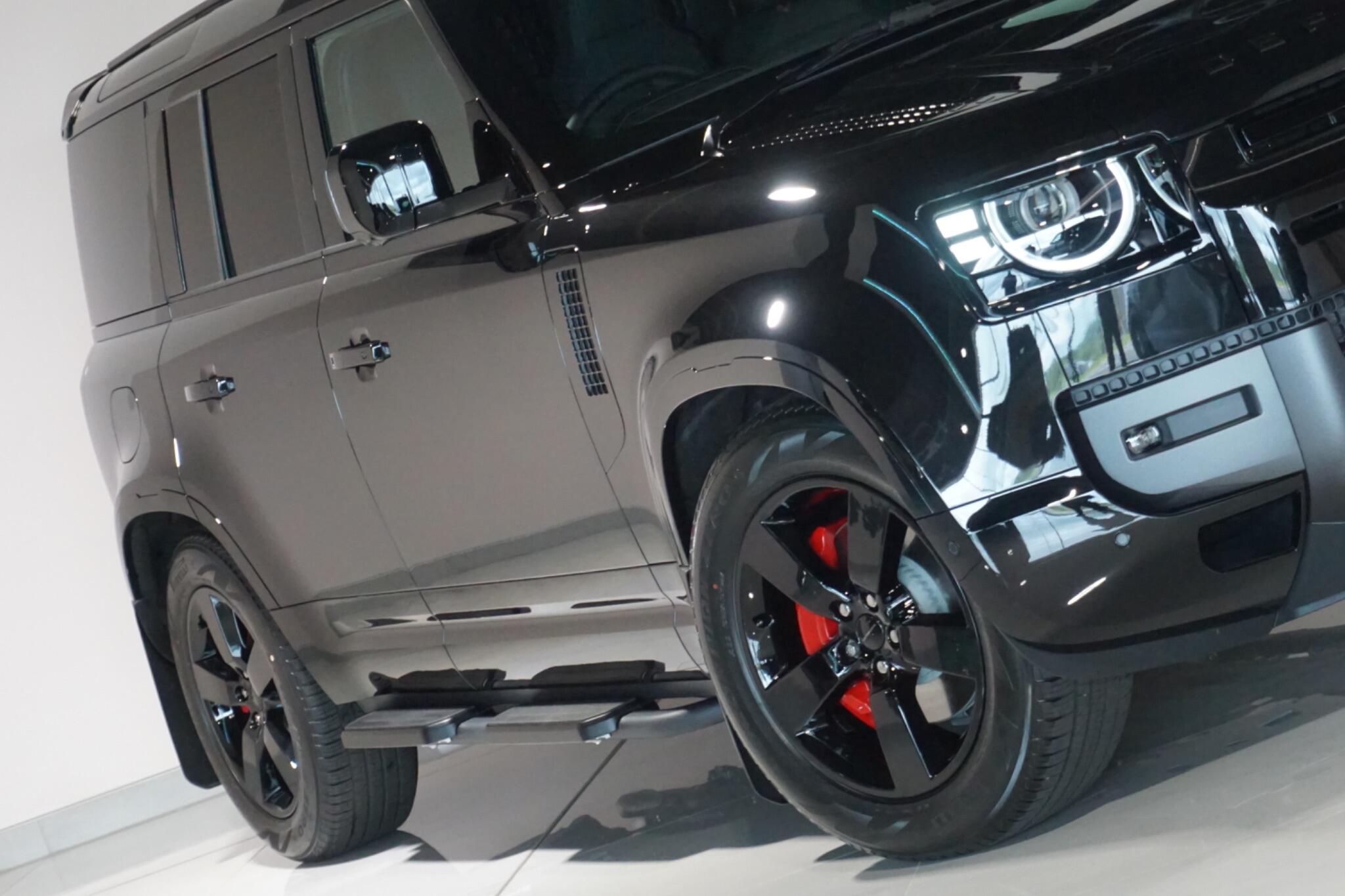 Land Rover Defender 110 3.0 D350 MHEV X-Dynamic HSE Hard Top SUV 5dr Diesel Auto 4WD MWB Euro 6 (s/s) (350 ps)